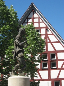 Bronzestatue &quot;Heinrich von Ofterdingen&quot;