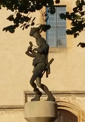 Bronzestatue "Heinrich von Ofterdingen"